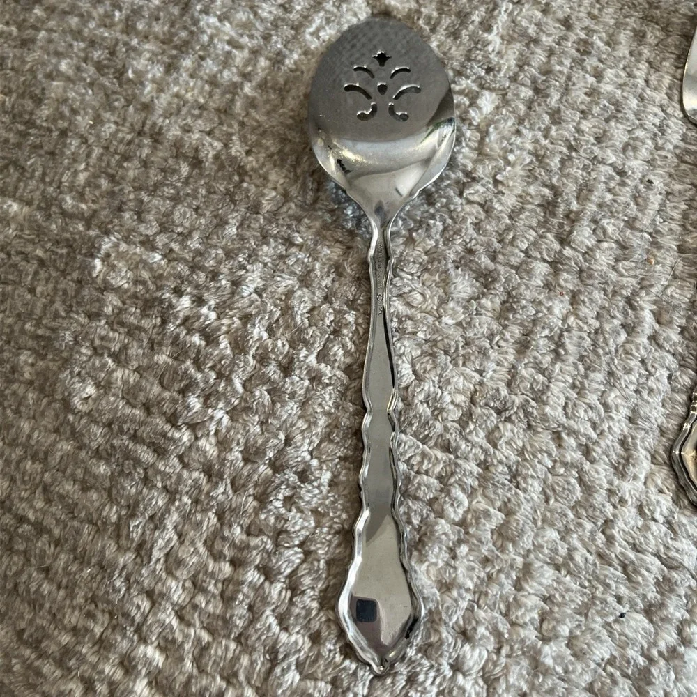 Oneida Community SATINIQUE Stainless Pie Server Satin Flatware - 9 5/8